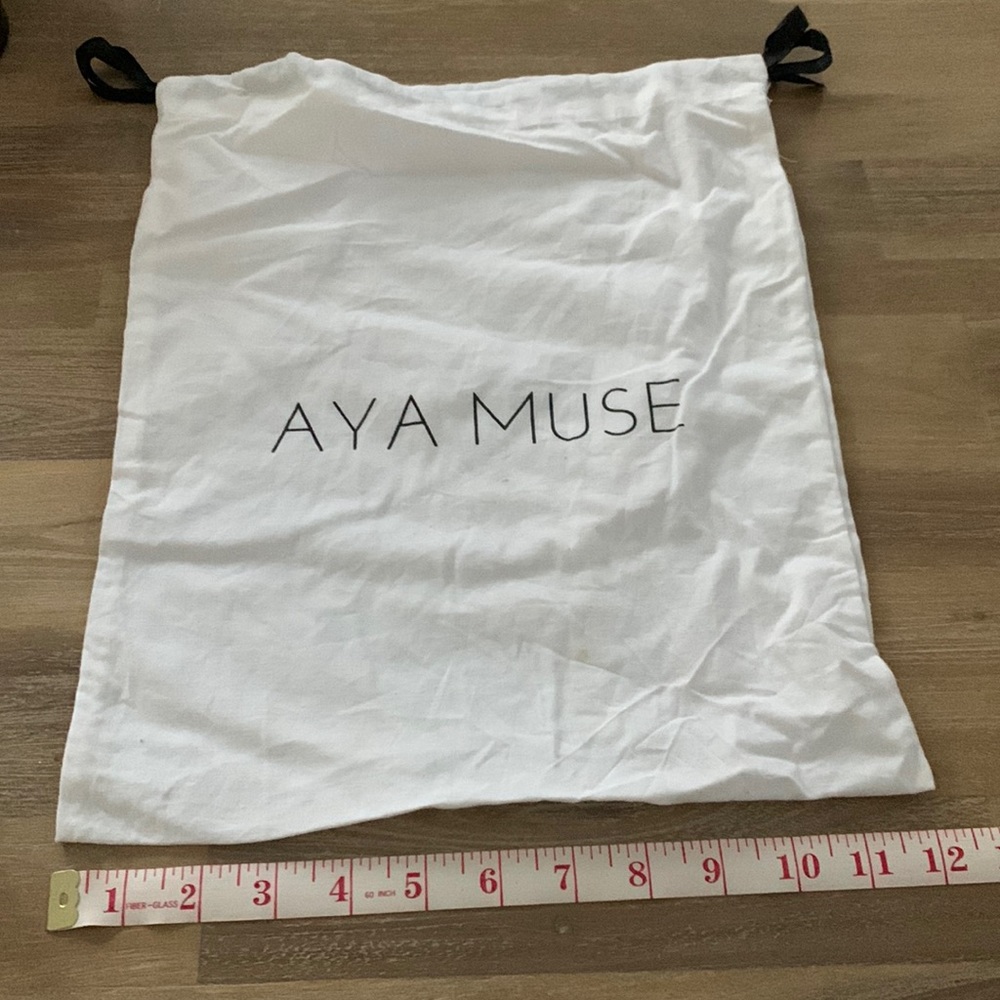 Aya muse dust bag